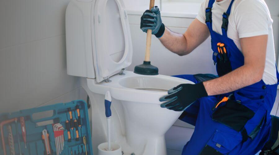 Professional emergency plumbing in Easton, IL